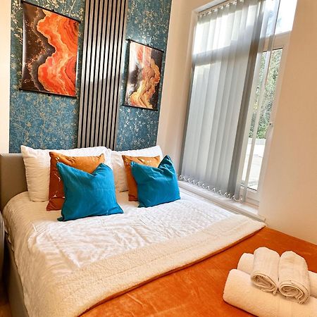 R4 Luxury Studio En-Suite Room In Harborne Lane By Queen Elizabeth Hospital เบอร์มิงแฮม ภายนอก รูปภาพ