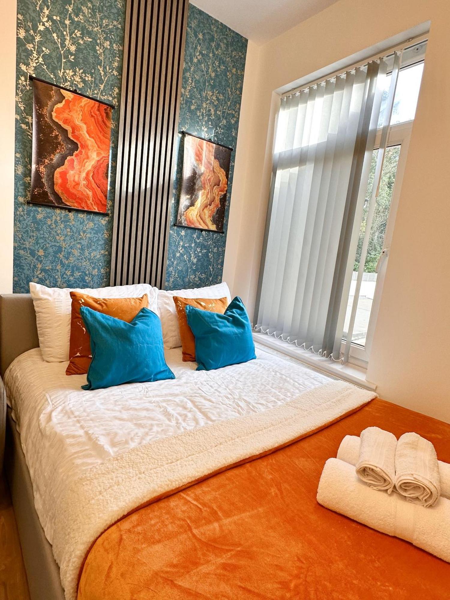 R4 Luxury Studio En-Suite Room In Harborne Lane By Queen Elizabeth Hospital เบอร์มิงแฮม ภายนอก รูปภาพ