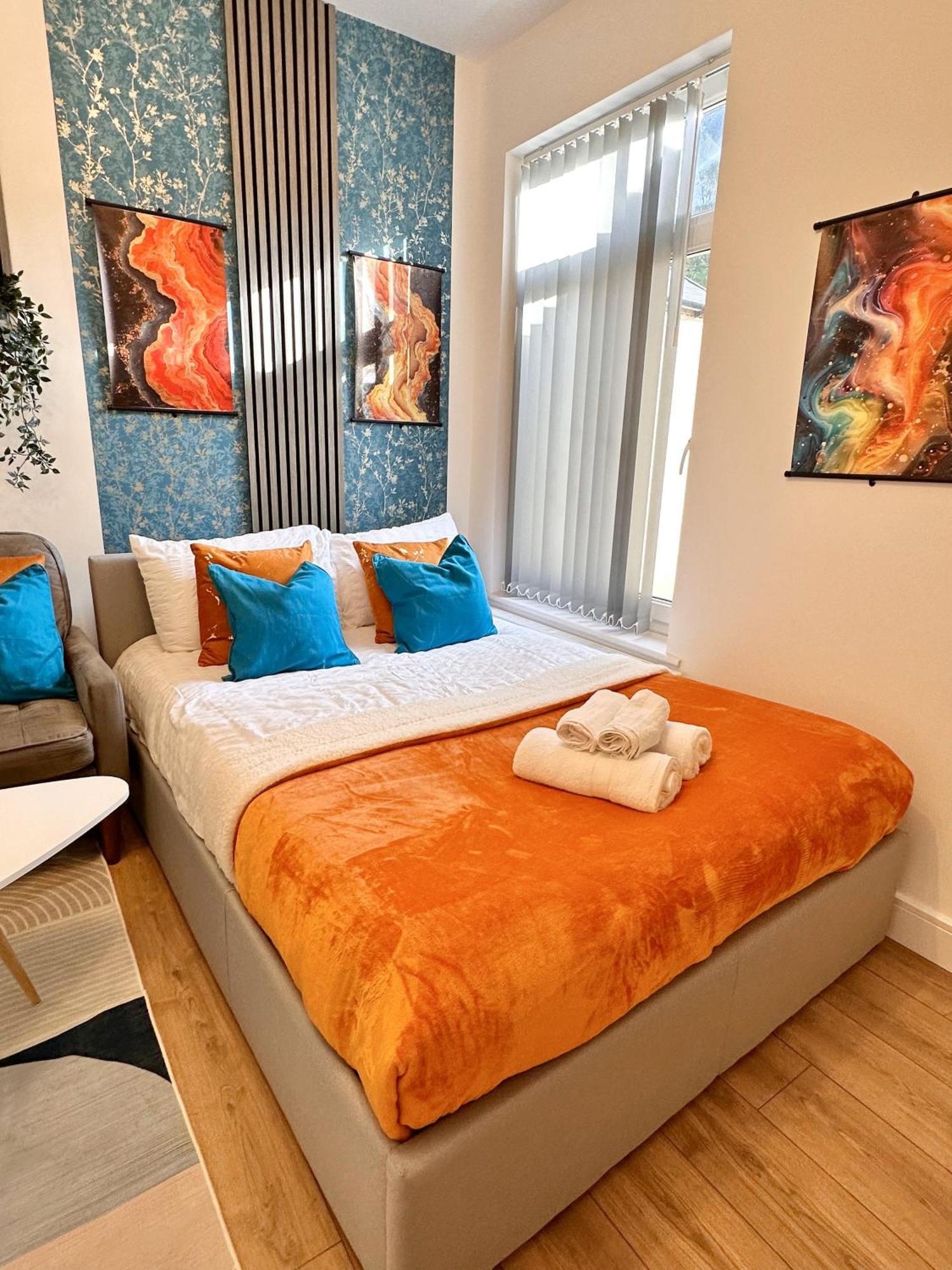 R4 Luxury Studio En-Suite Room In Harborne Lane By Queen Elizabeth Hospital เบอร์มิงแฮม ภายนอก รูปภาพ